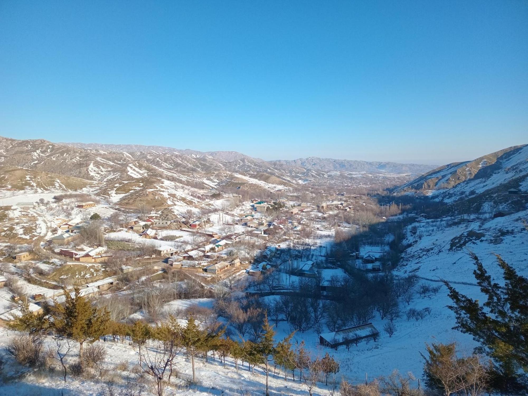 Spring Family Guest House Tersak Екстериор снимка