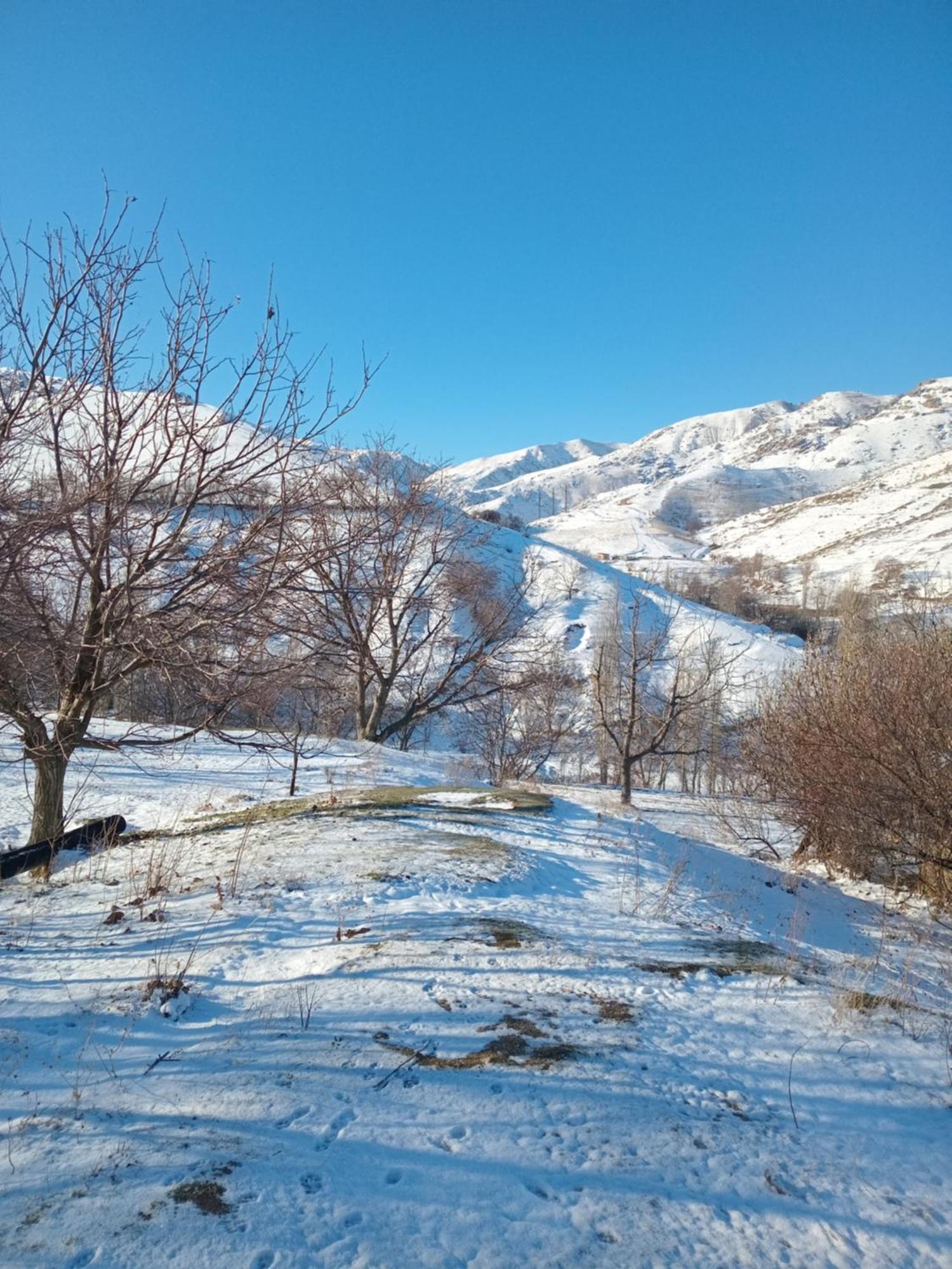 Spring Family Guest House Tersak Екстериор снимка