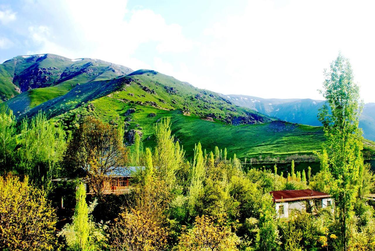 Spring Family Guest House Tersak Екстериор снимка